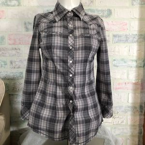 Guess plaid snap down size Small